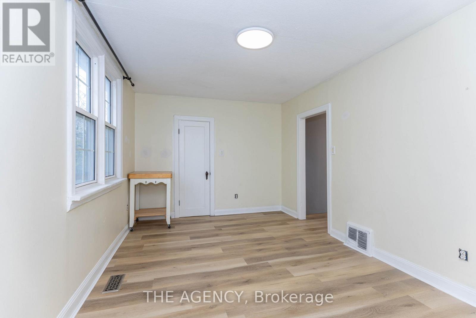 63 HOGARTH STREET - 26