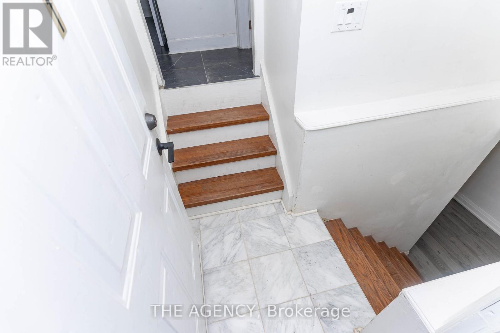 63 HOGARTH STREET - 29
