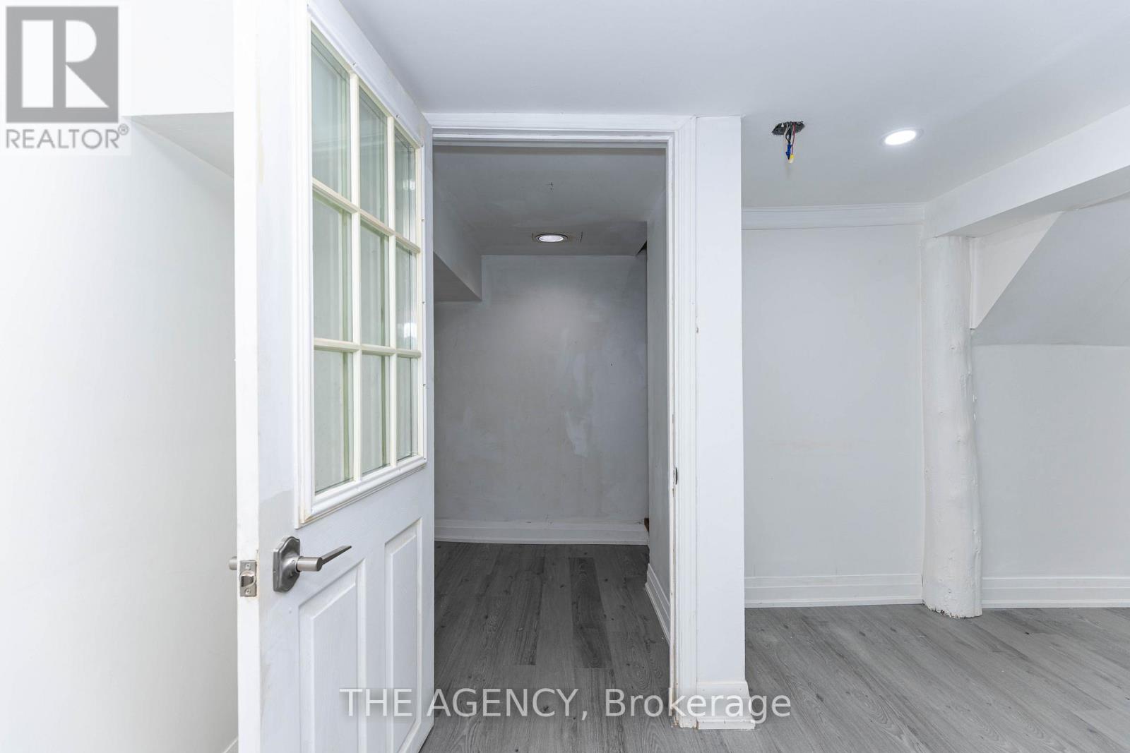 63 HOGARTH STREET - 36