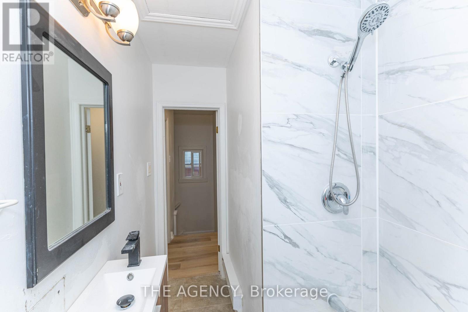 63 HOGARTH STREET - 40