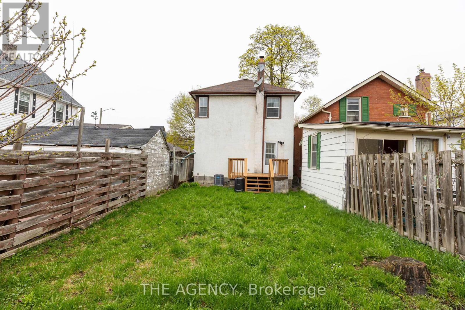 63 HOGARTH STREET - 46