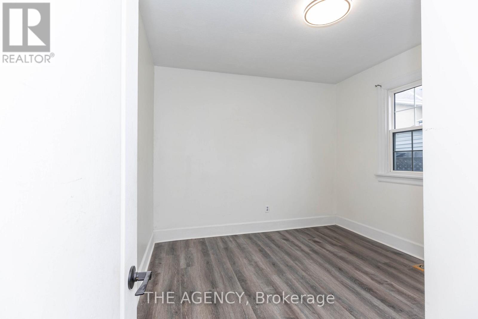 63 HOGARTH STREET - 9