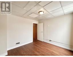 17 Winnifred Avenue, Toronto, ON M4M2X2 Photo 40