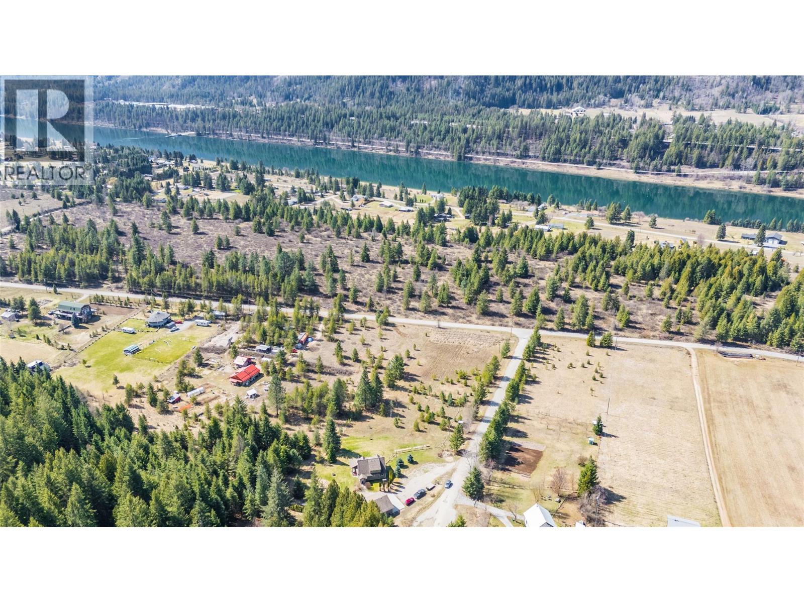 955 Cedar Brae Road - Image 61