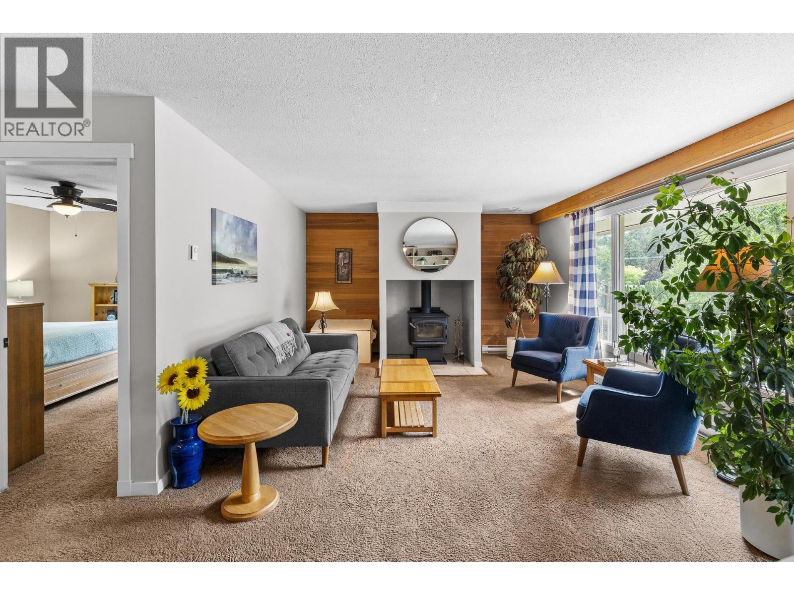 353 Clifton Road S - 7