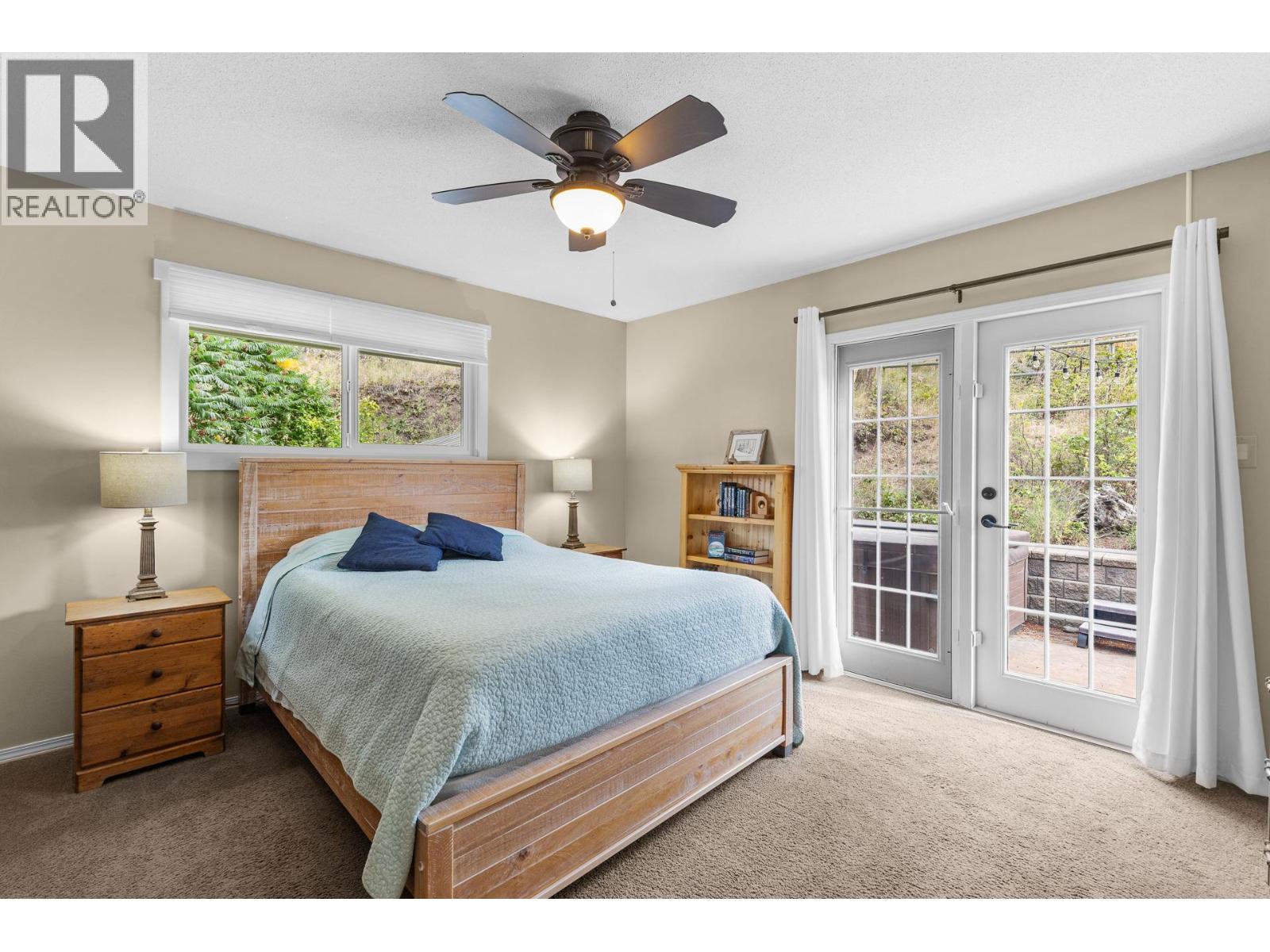 353 Clifton Road S - 16