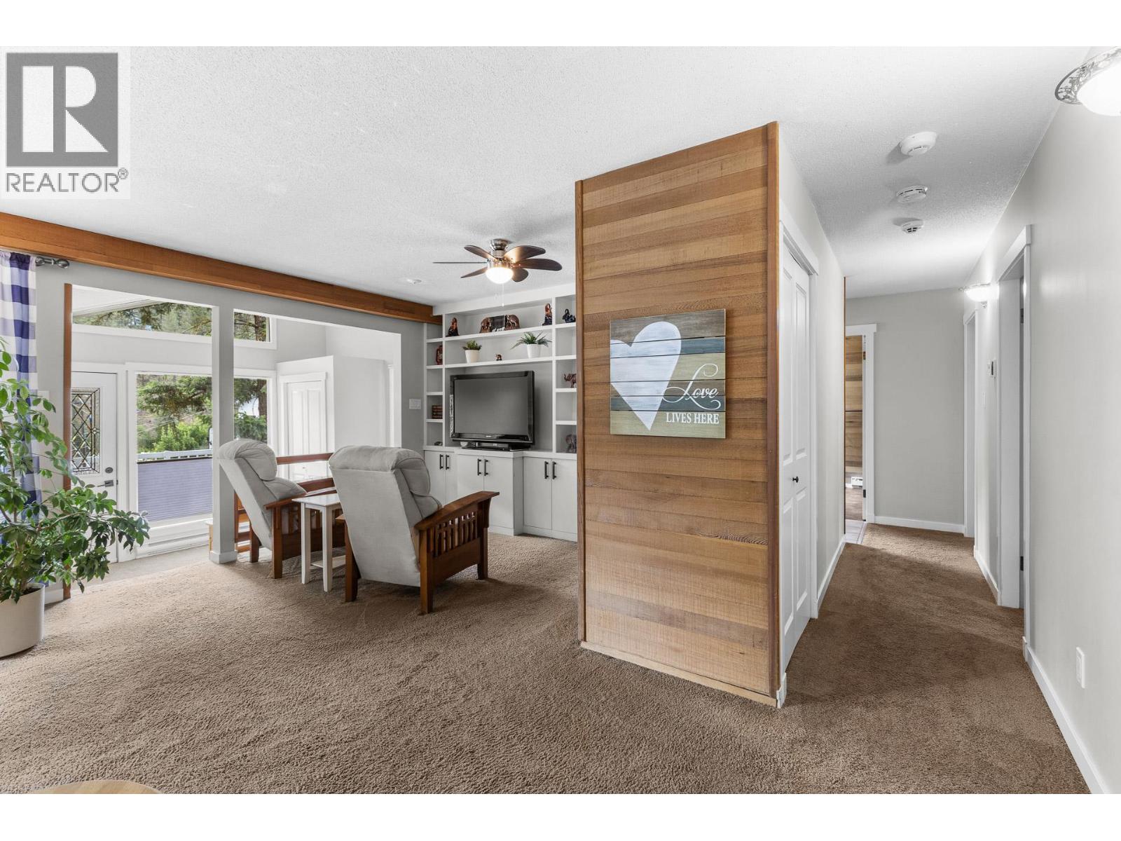 353 Clifton Road S - 17
