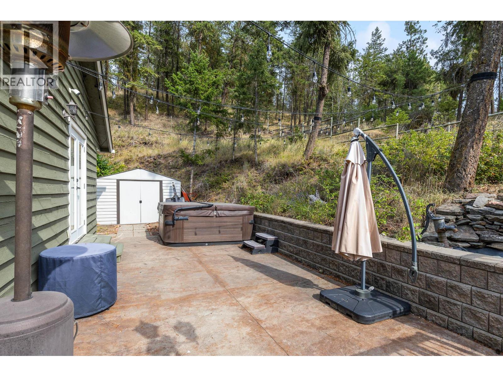 353 Clifton Road S - 20