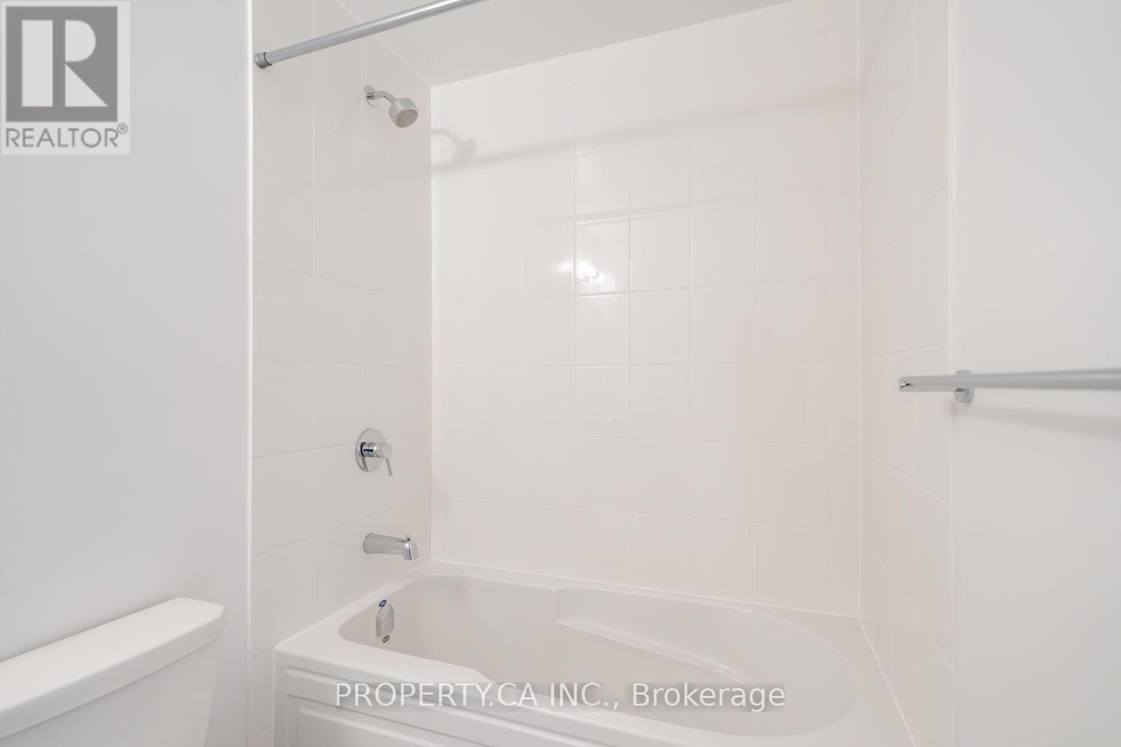 #308 3220 SHEPPARD AVENUE E - 12