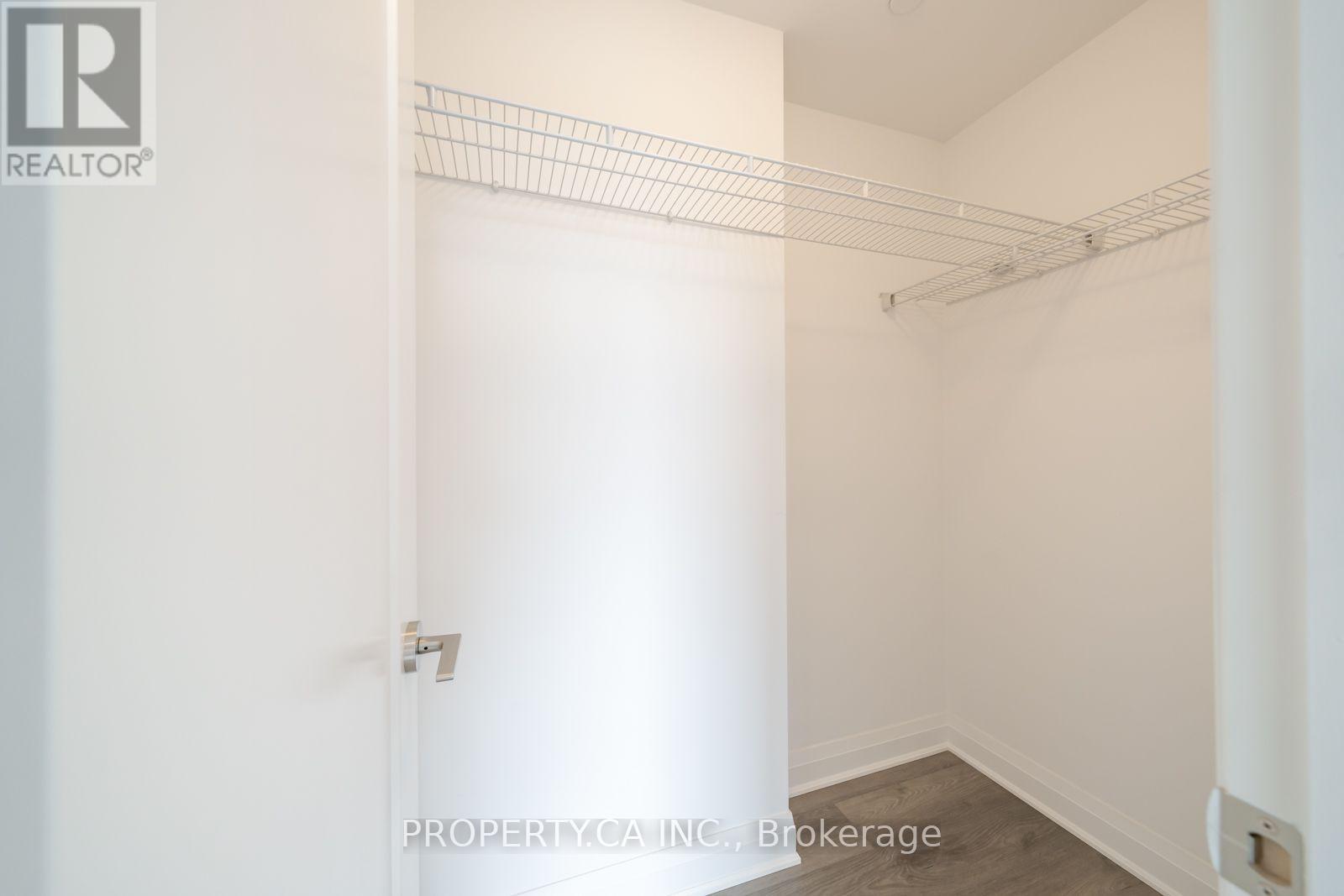 #308 3220 SHEPPARD AVENUE E - 14