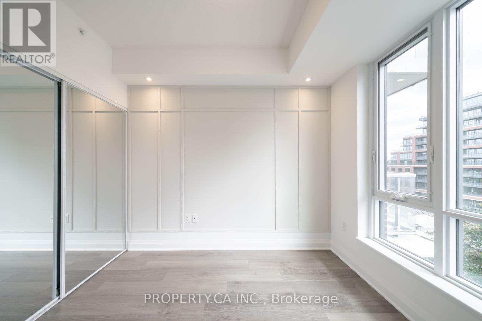 #308 3220 SHEPPARD AVENUE E - 9