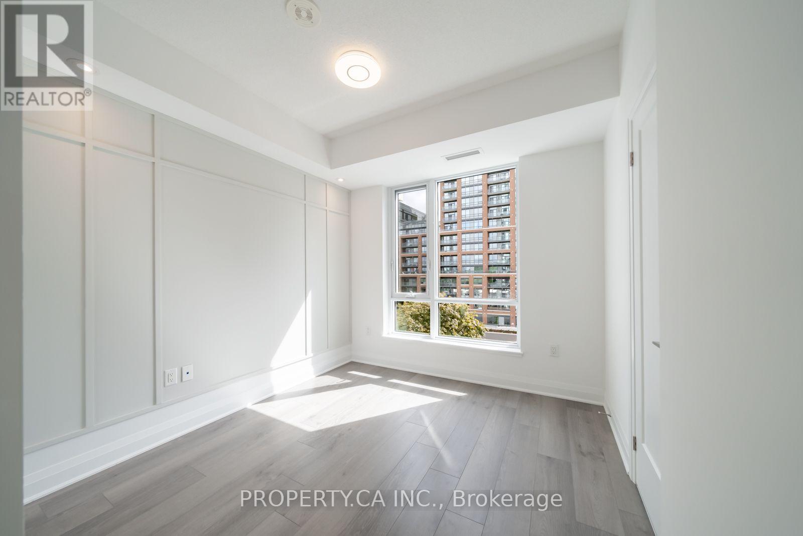 #308 3220 SHEPPARD AVENUE E - 6