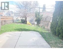970 Briar Hill Avenue, Toronto, ON M6B1M3 Photo 12