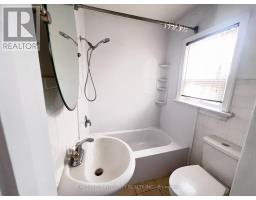 Bedroom - 970 Briar Hill Avenue, Toronto, ON M6B1M3 Photo 7