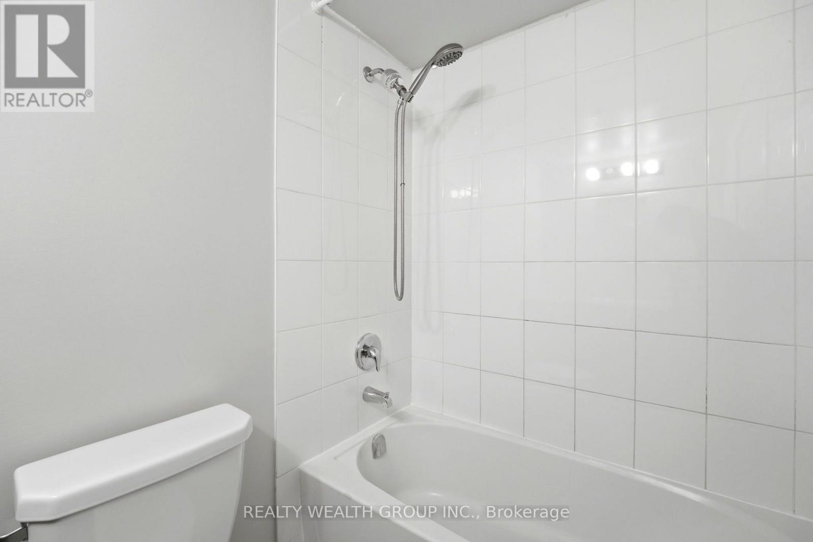 #44 2059 WESTON ROAD - 21