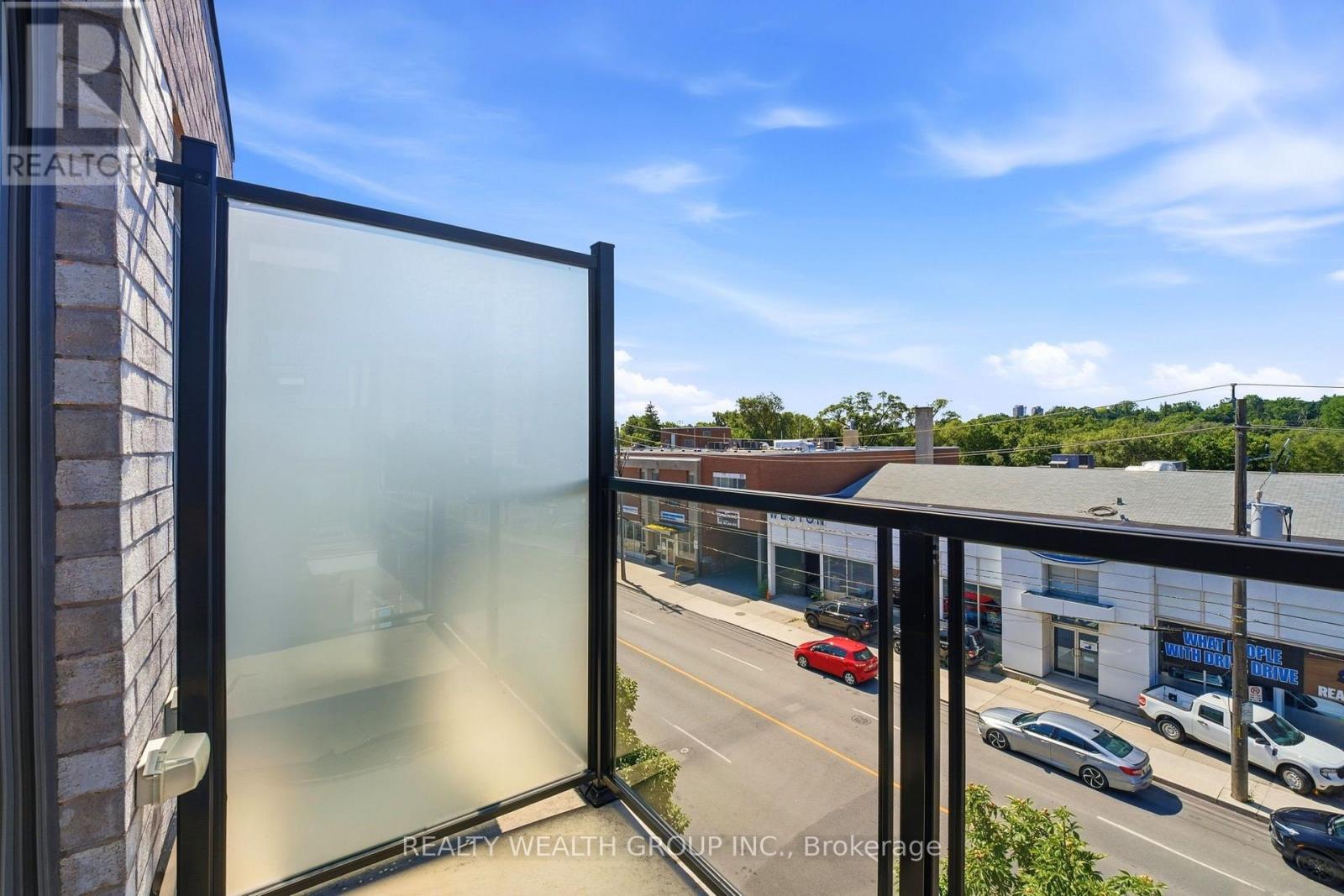 #44 2059 WESTON ROAD - 26