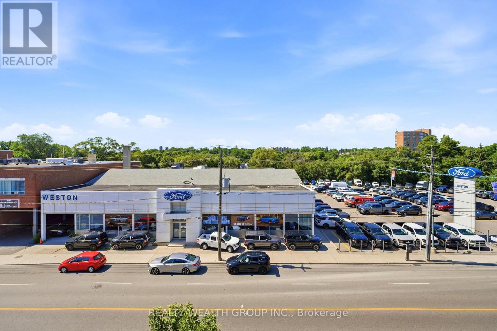 #44 2059 WESTON ROAD - 27