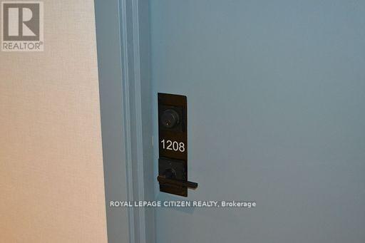#1208 1063 DOUGLAS MCCURDY COMM - 20