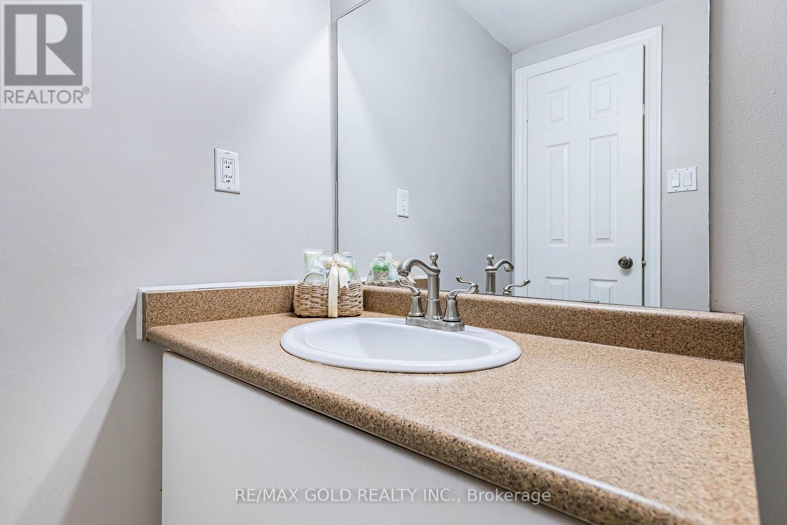 23 RAIN LILY LANE - Image 21