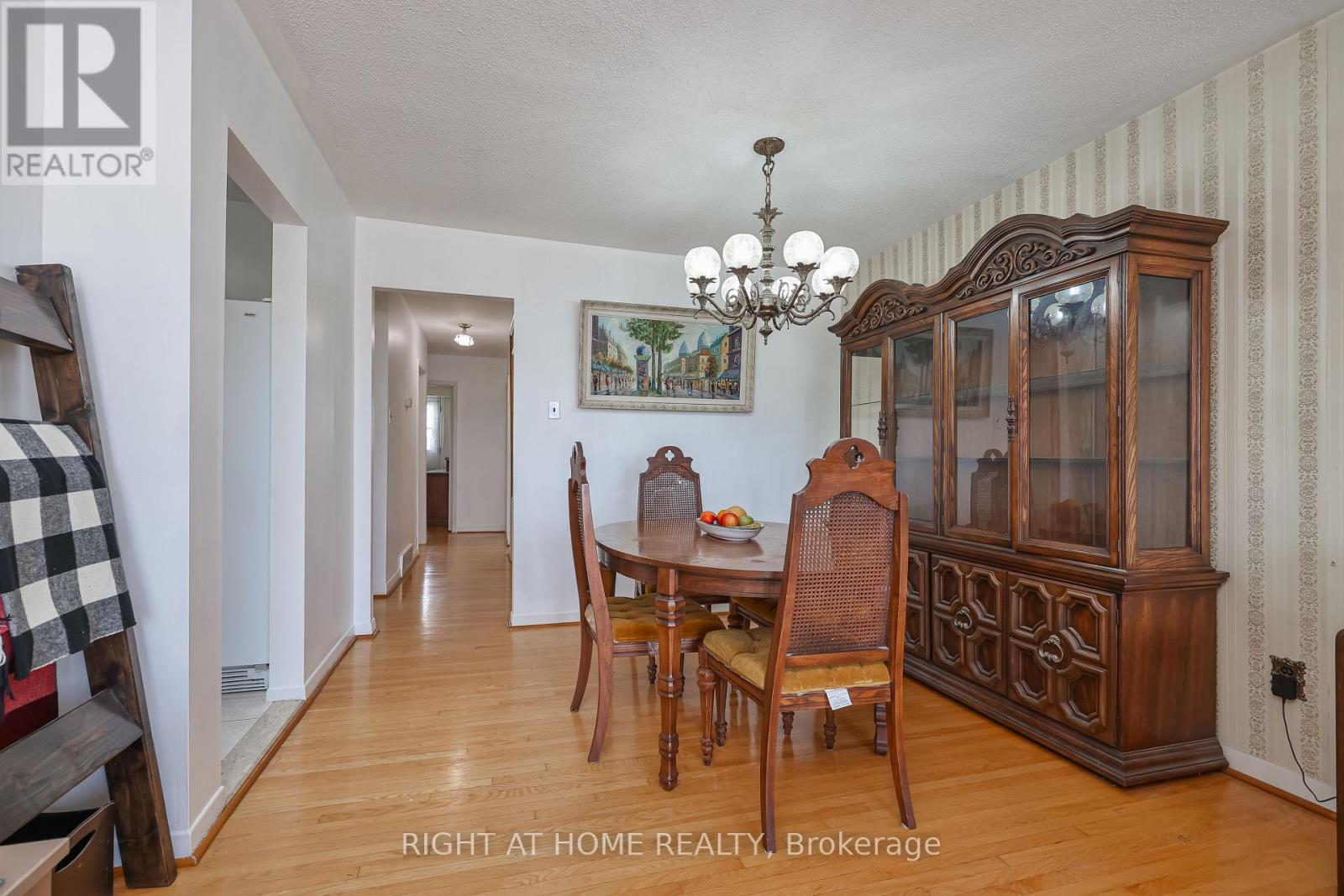 25 LARCHWOOD ROAD - 10