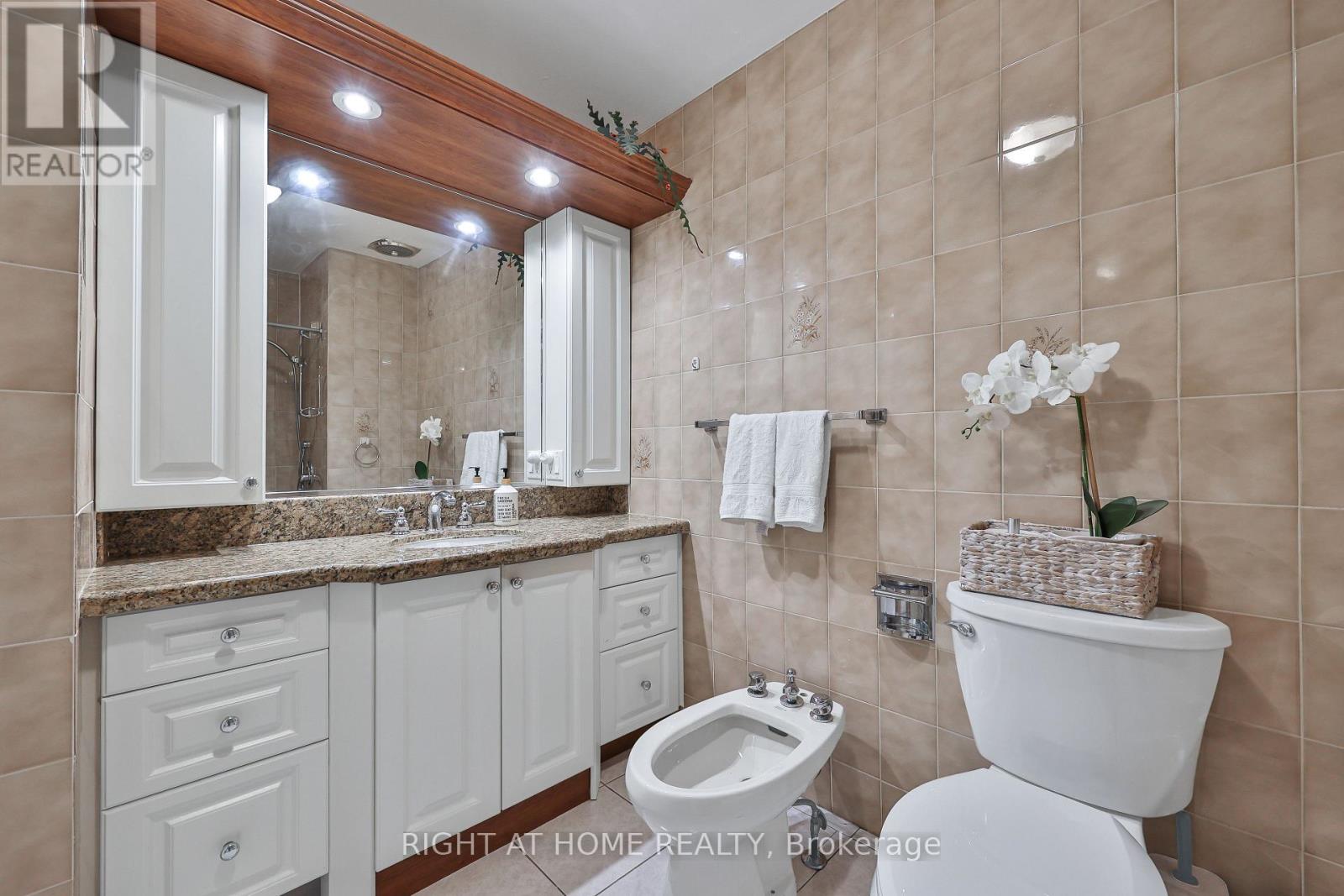25 LARCHWOOD ROAD - 21