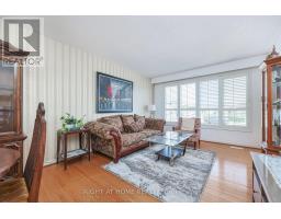 Living room - 25 Larchwood Road, Toronto, ON M3N1B5 Photo 8
