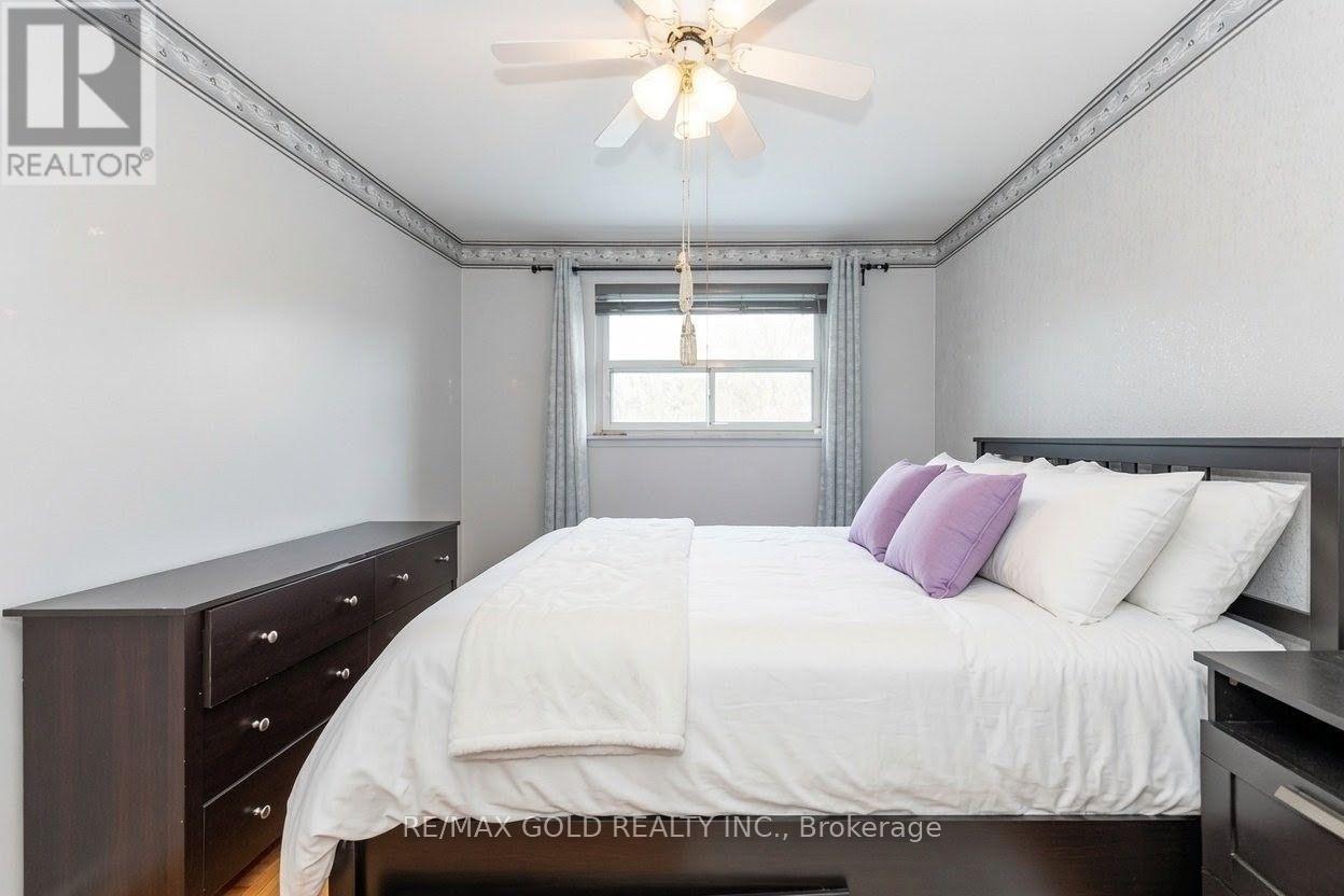63 NEWSTEAD CRESCENT - 21