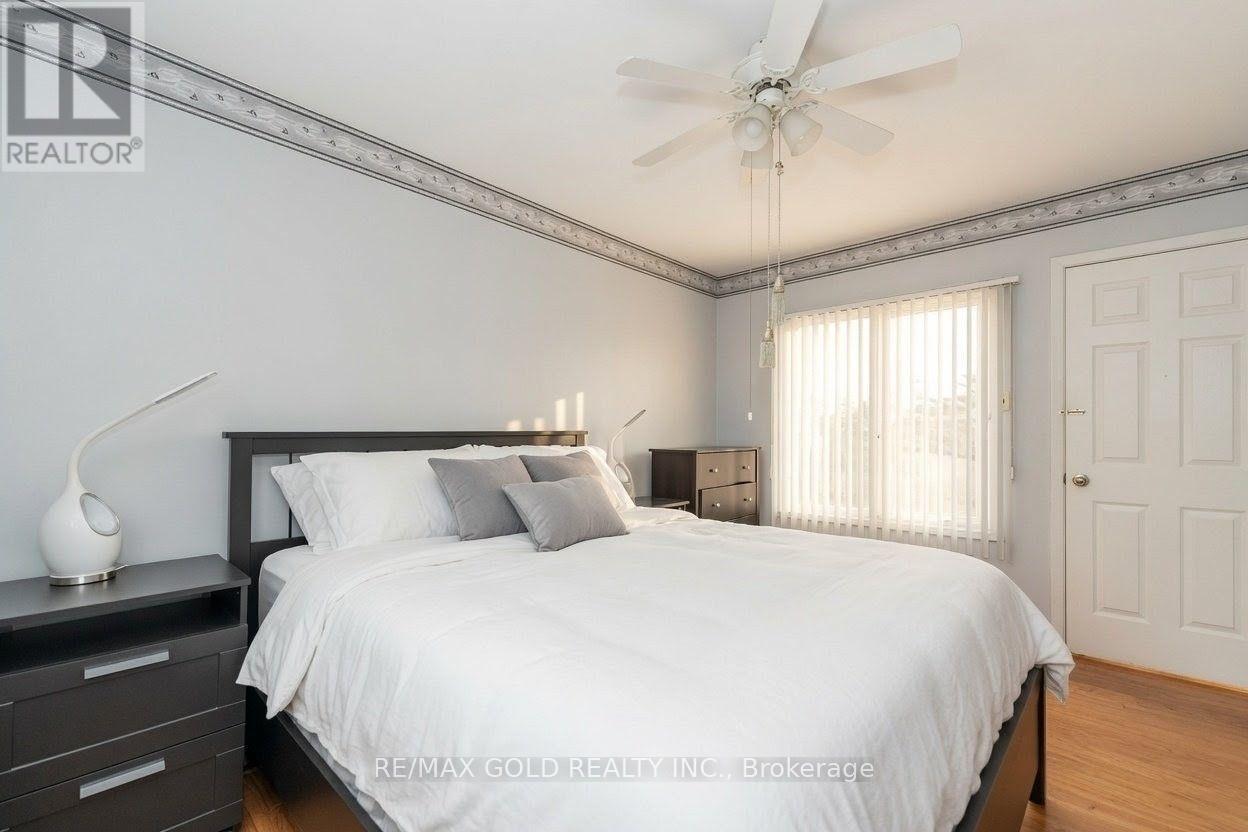 63 NEWSTEAD CRESCENT - 23