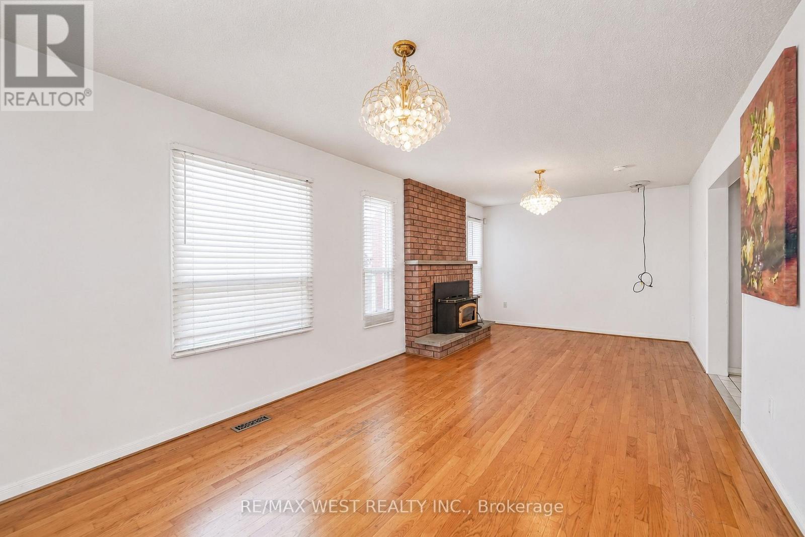 20 CRANBERRY CRESCENT - 4