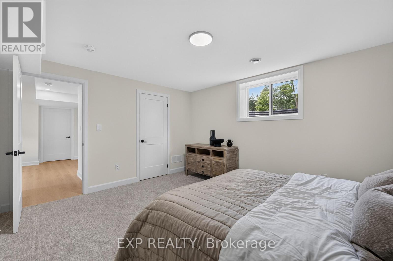 11 STICKLES STREET - Image 27
