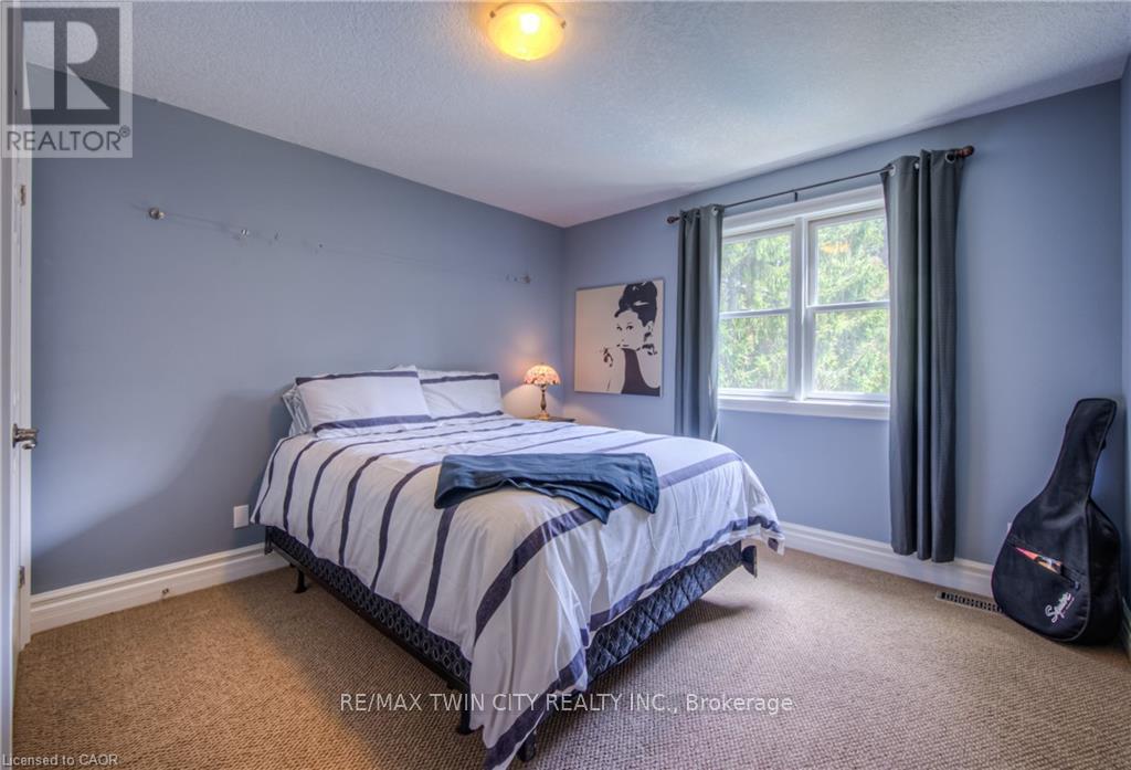 145 RIVERBANK DRIVE - 31