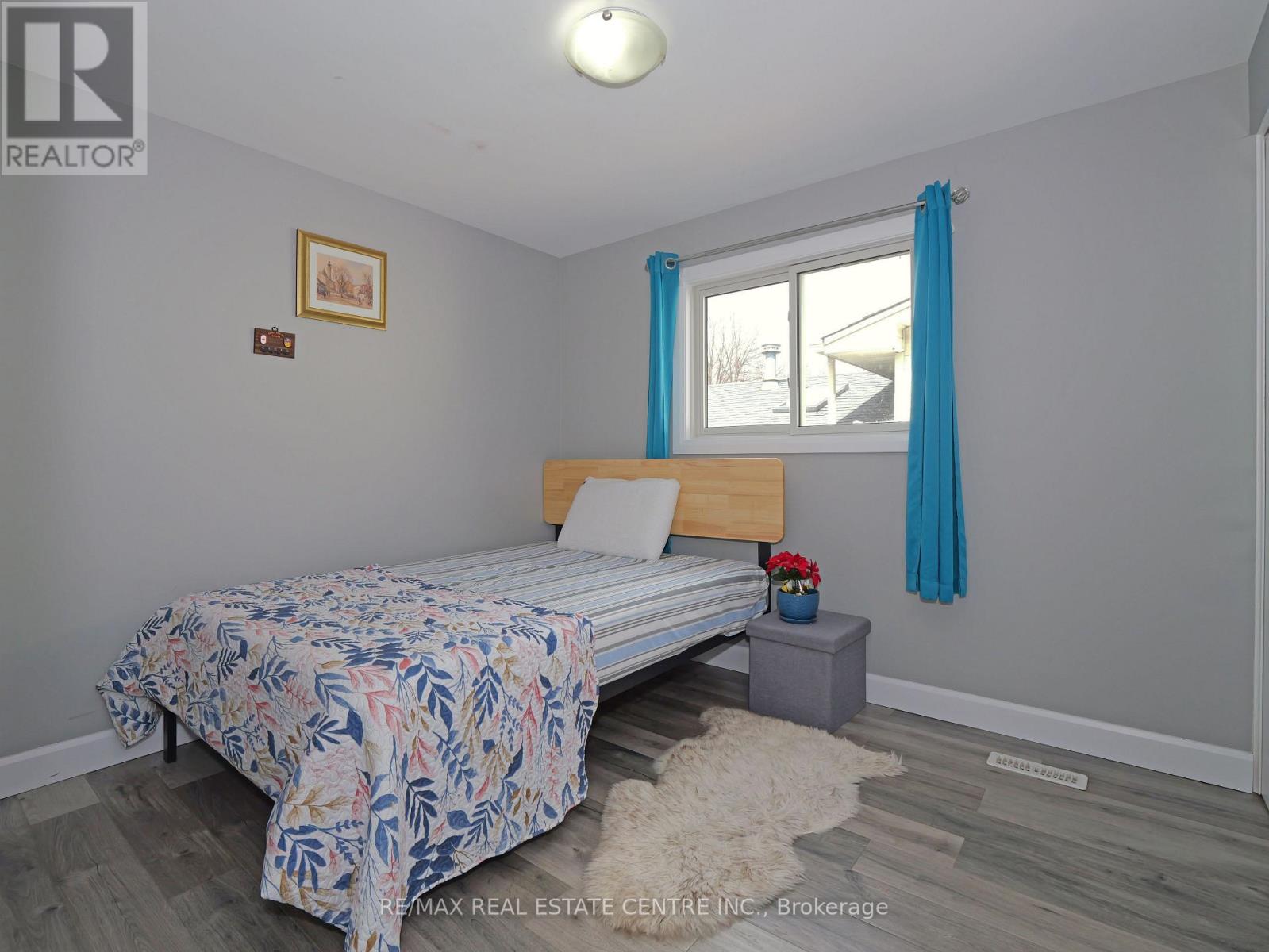 771 MONSARRAT AVENUE - 16