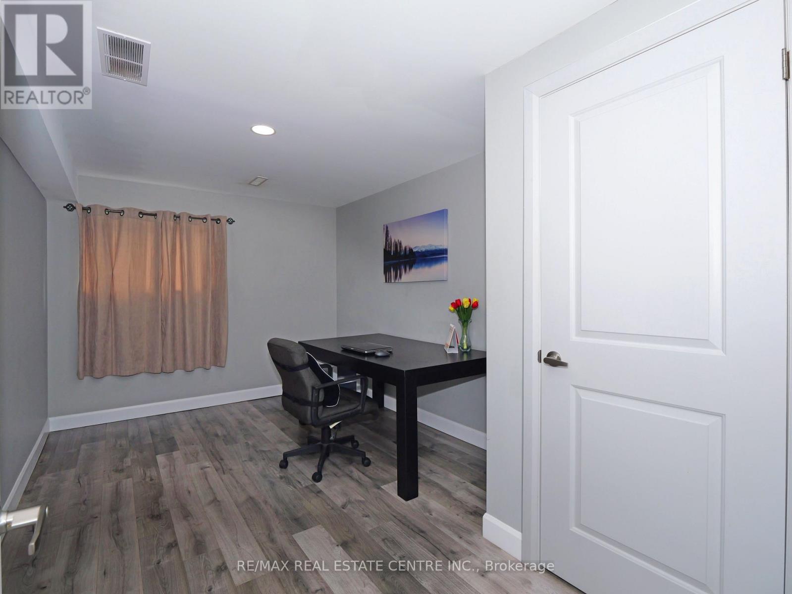 771 MONSARRAT AVENUE - 19
