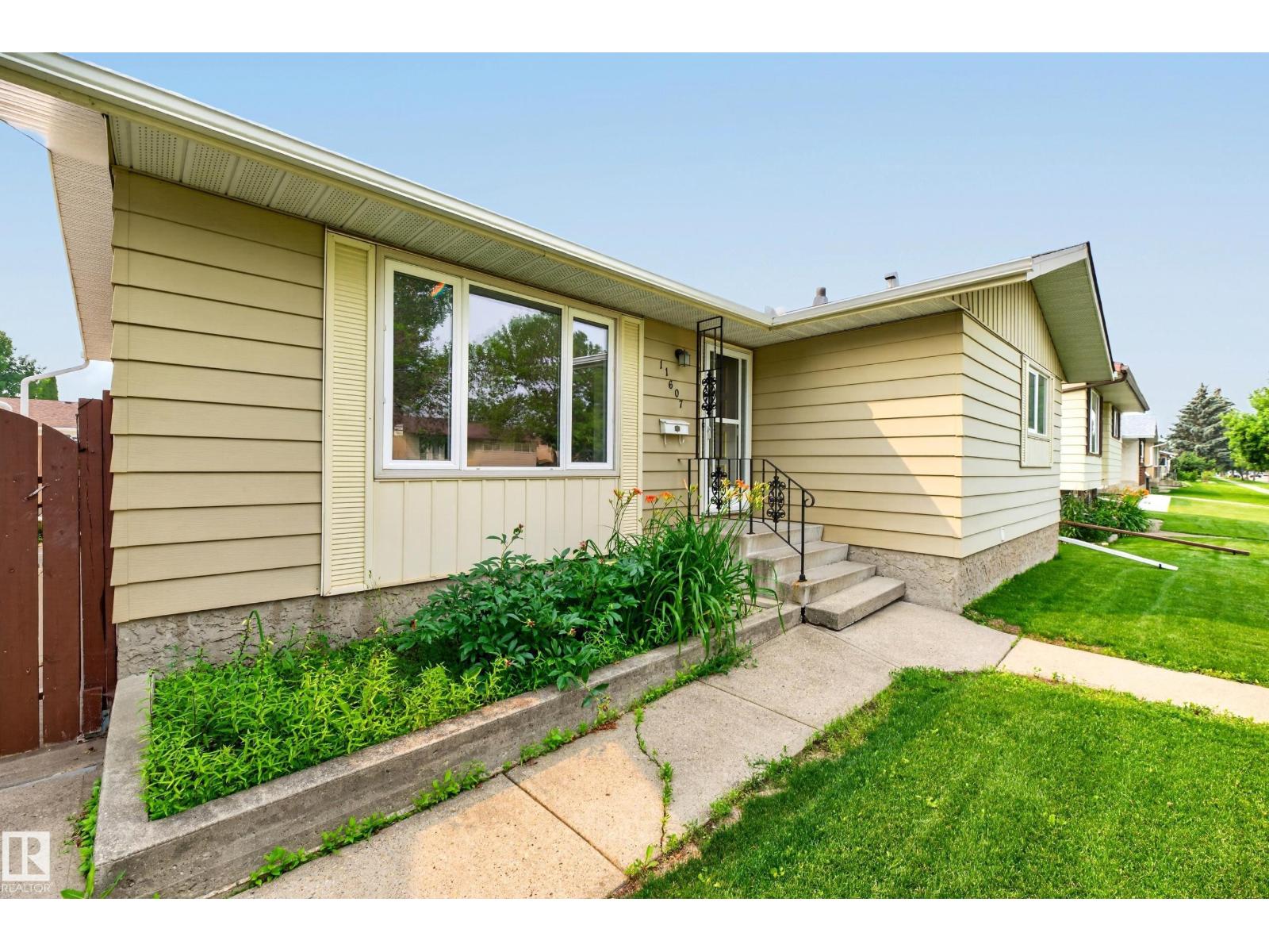 11607 139 AV NW, Carlisle, Edmonton photo 2