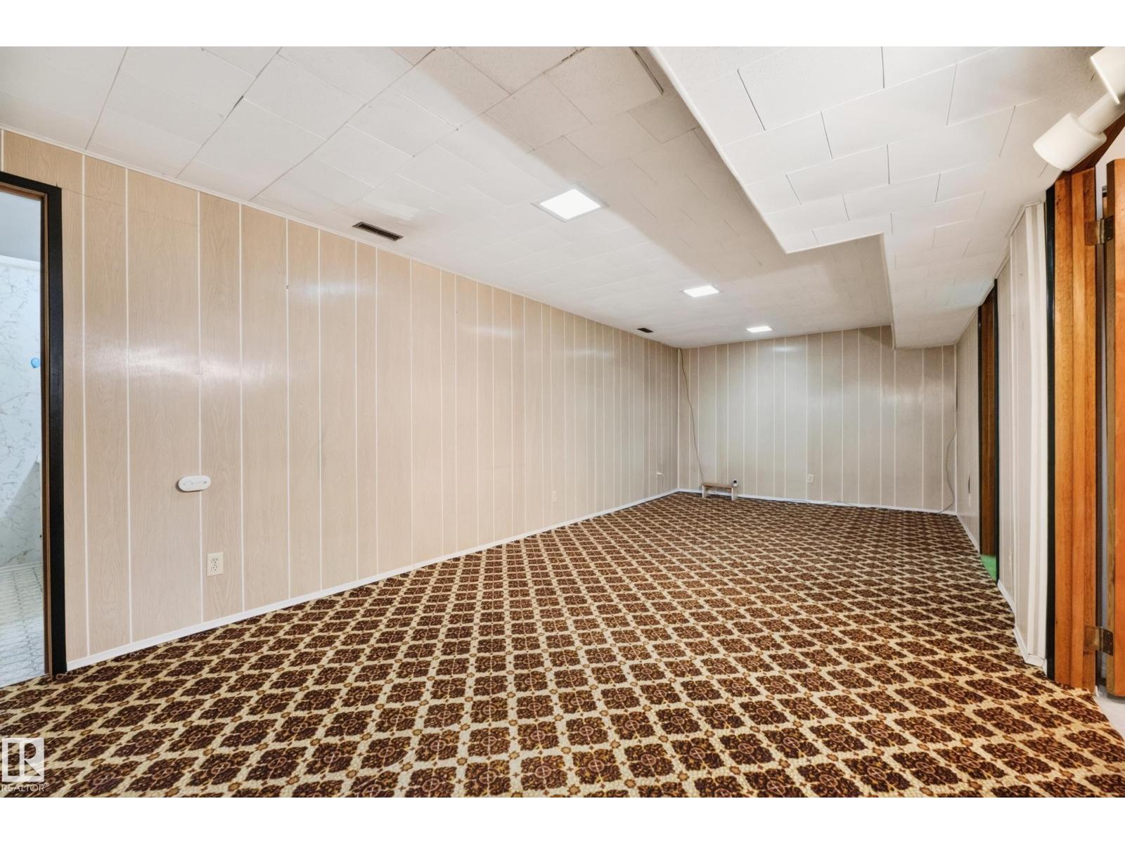 11607 139 AV NW - 26