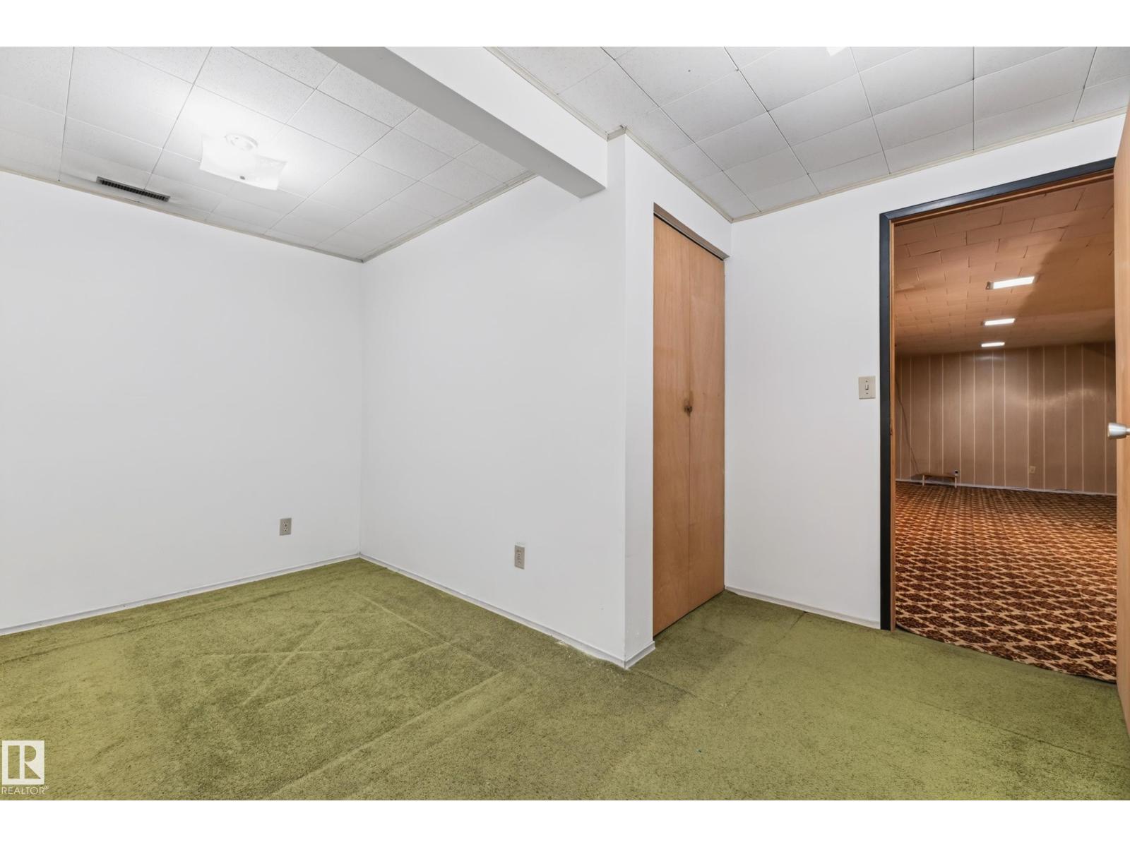 11607 139 AV NW - 34