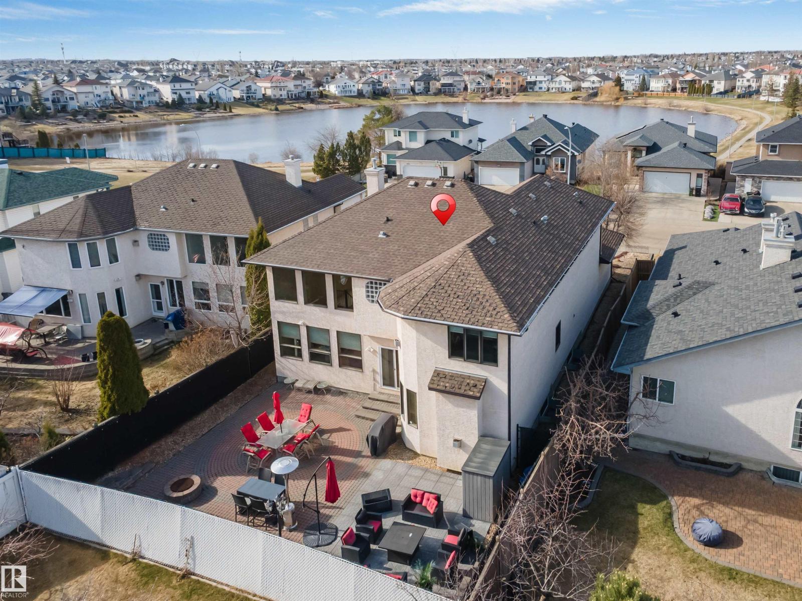8715 160A AV NW, Belle Rive, Edmonton photo 3