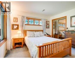 10440 Kelly Creek Road, Powell River, BC V8A0P1 Photo 19