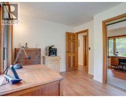 10440 Kelly Creek Road, Powell River, BC V8A0P1 Photo 23