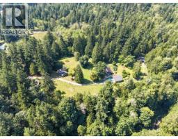 10440 Kelly Creek Road, Powell River, BC V8A0P1 Photo 95