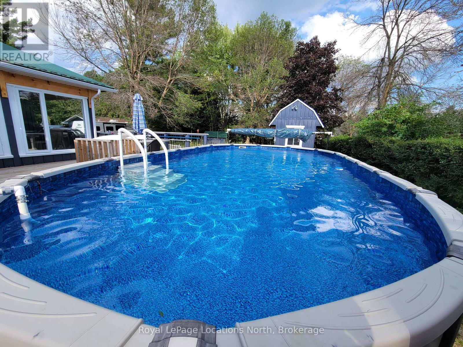236 PHILLIPS STREET S - 10