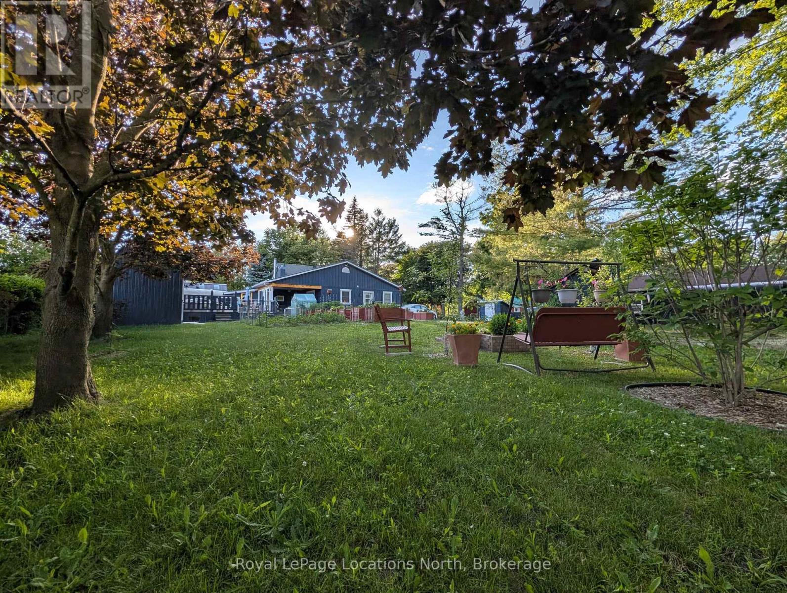 236 PHILLIPS STREET S - 6