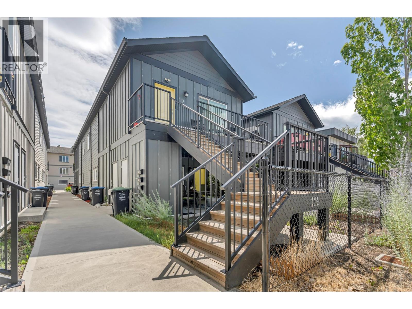 116 Calgary Avenue - 4
