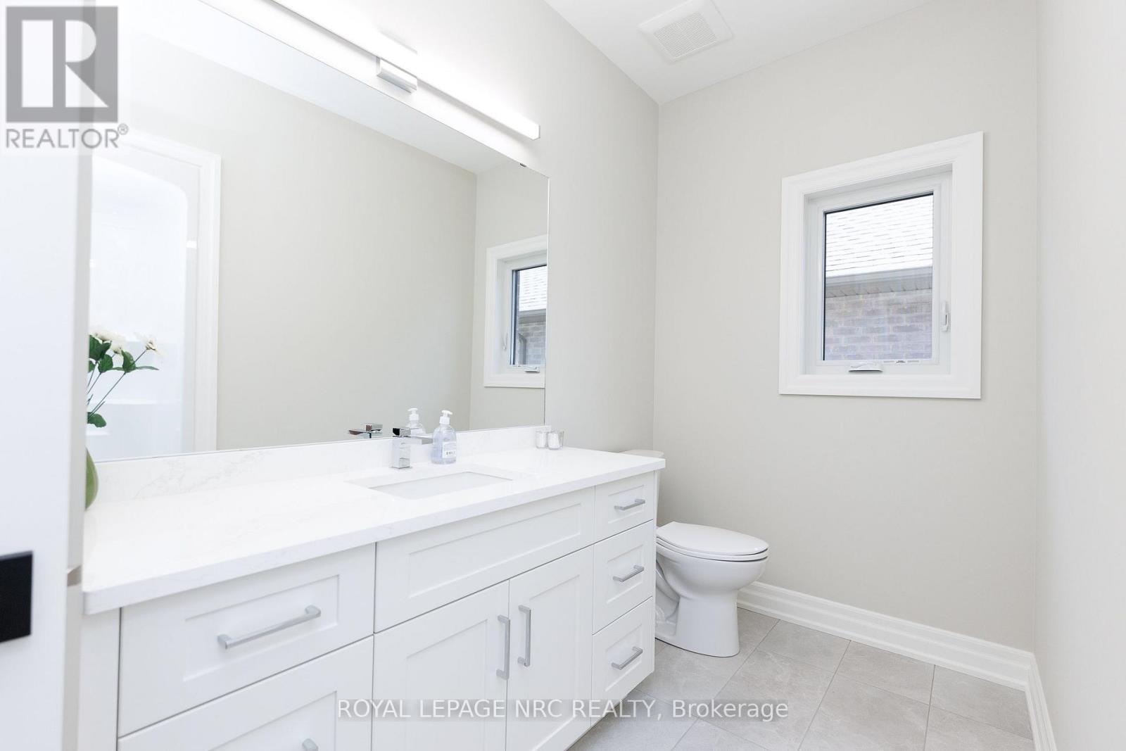 270 LANCASTER DRIVE - Image 25