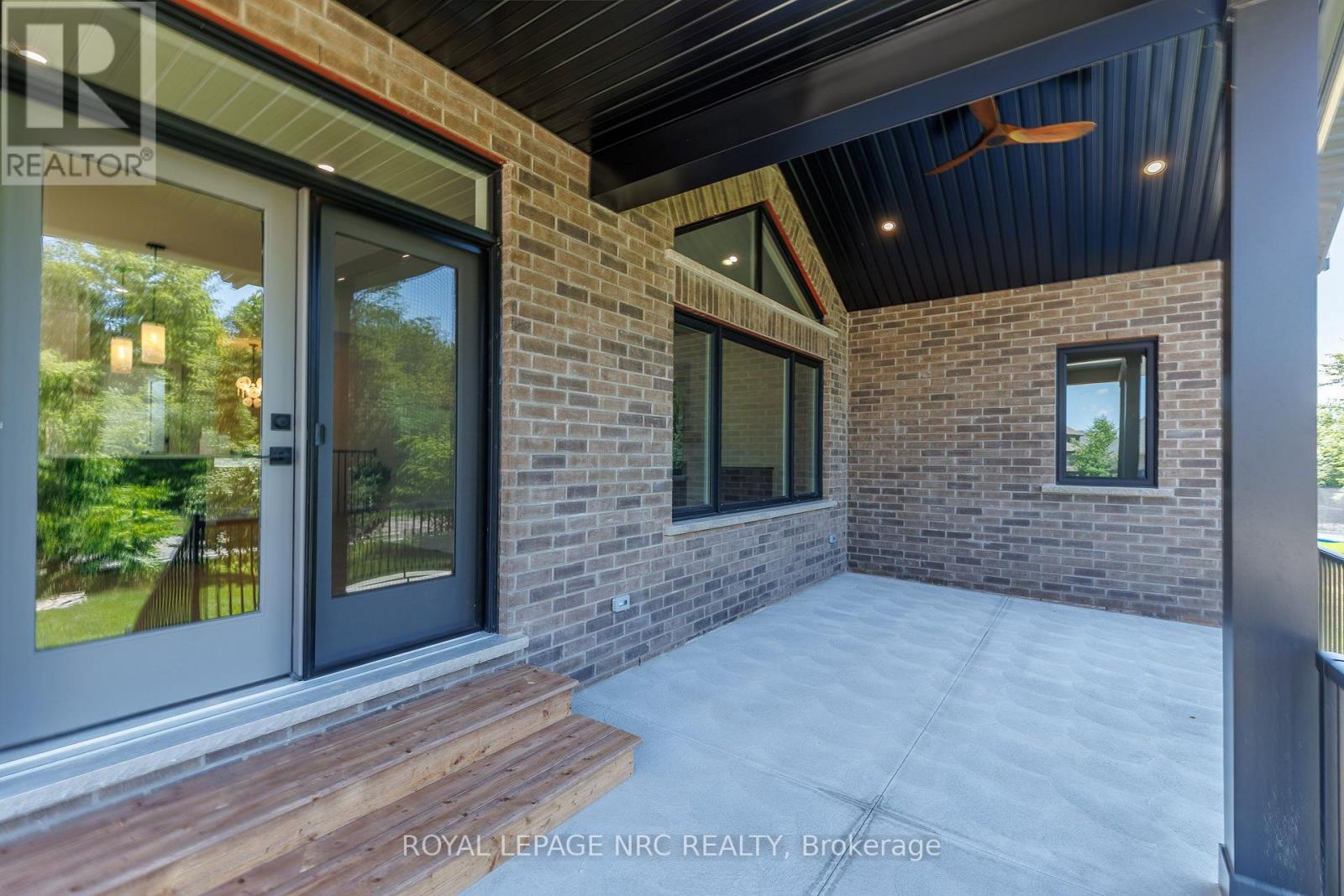 270 LANCASTER DRIVE - Image 3