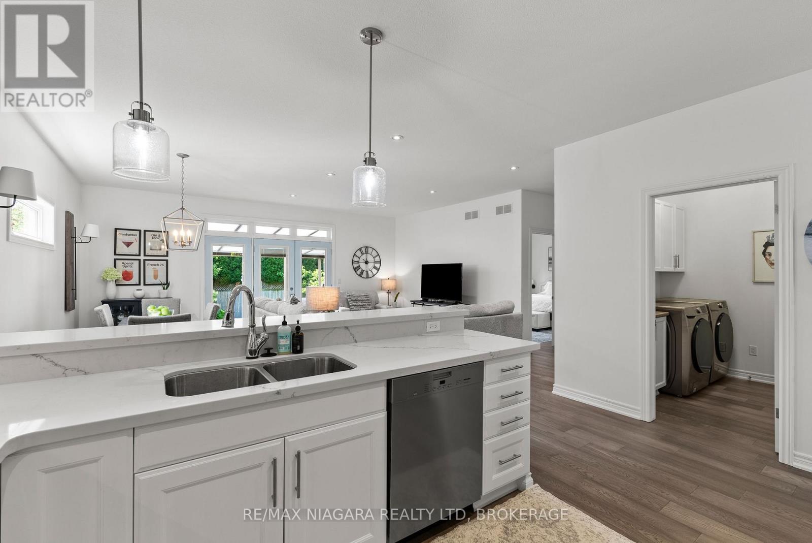 31 PINOT TRAIL - Image 12