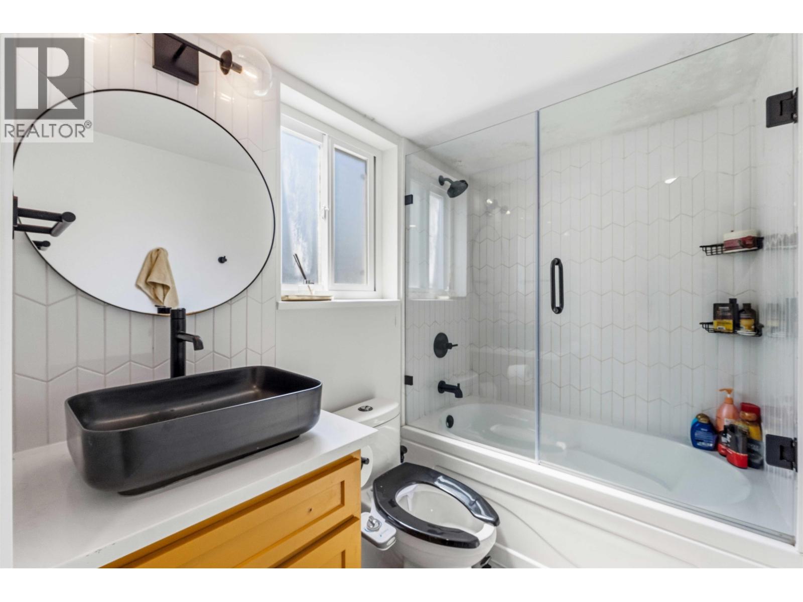 #11-7400 MINORU Boulevard, Richmond