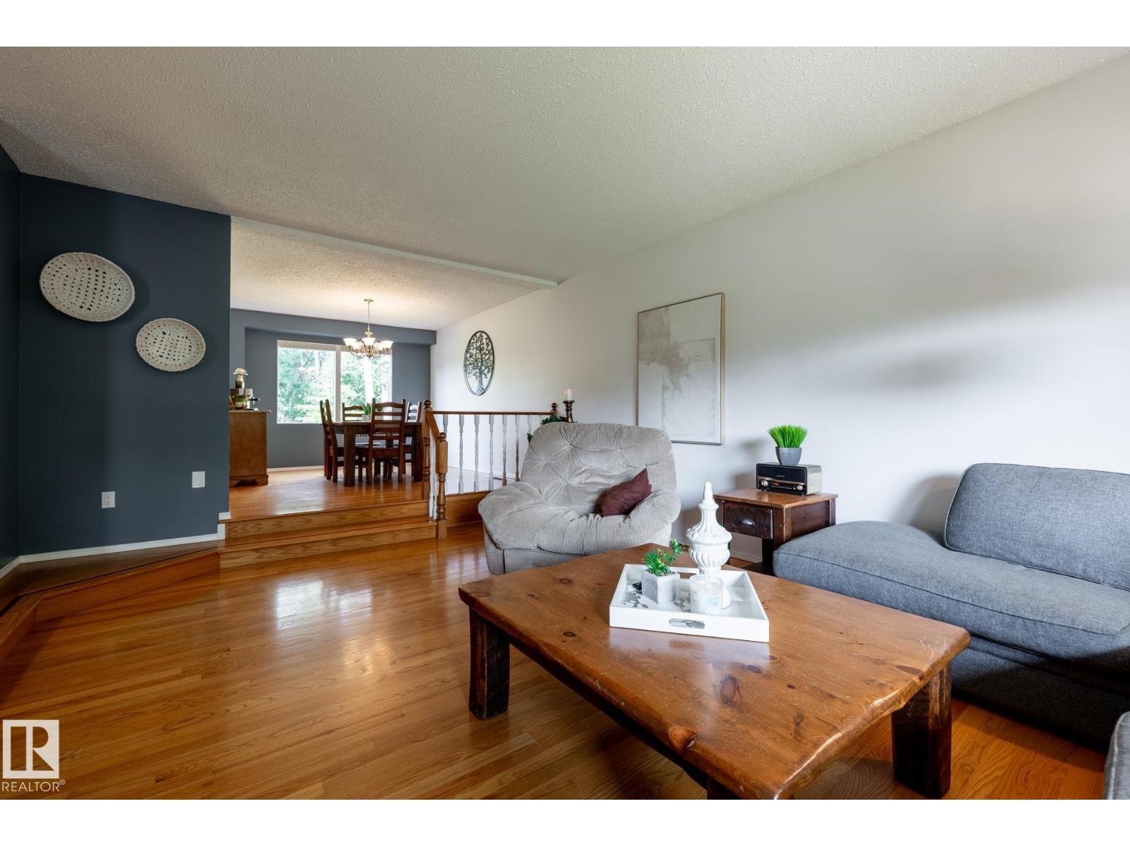 229 52548 RGE ROAD 223 - 10