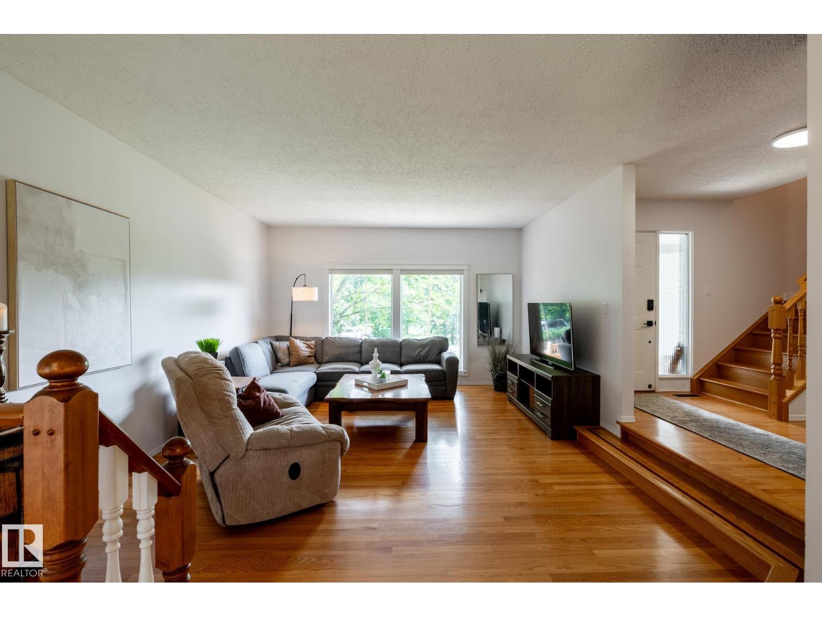 229 52548 RGE ROAD 223 - 13