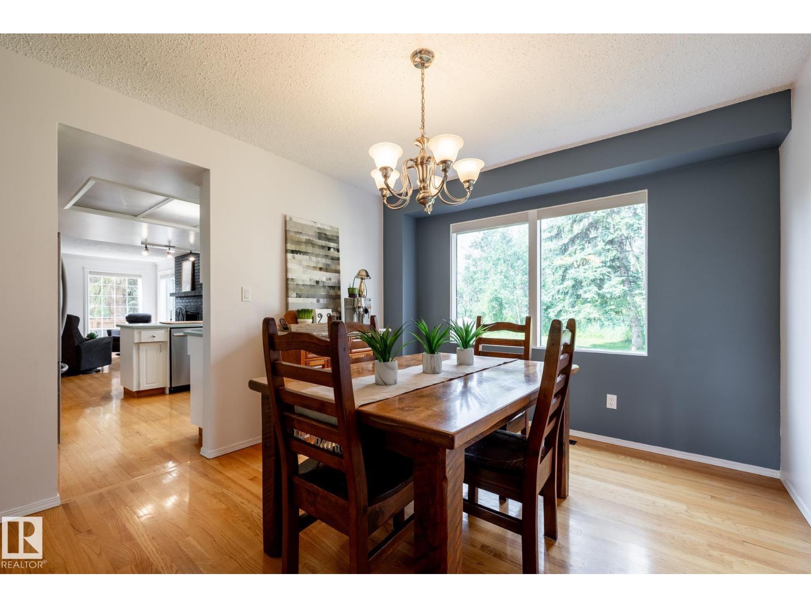 229 52548 RGE ROAD 223 - 15